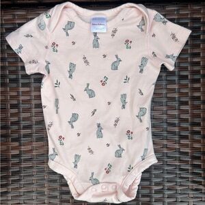 Hanna Andersson Pink Rabbit Onsie. NWOT - 6-12 month